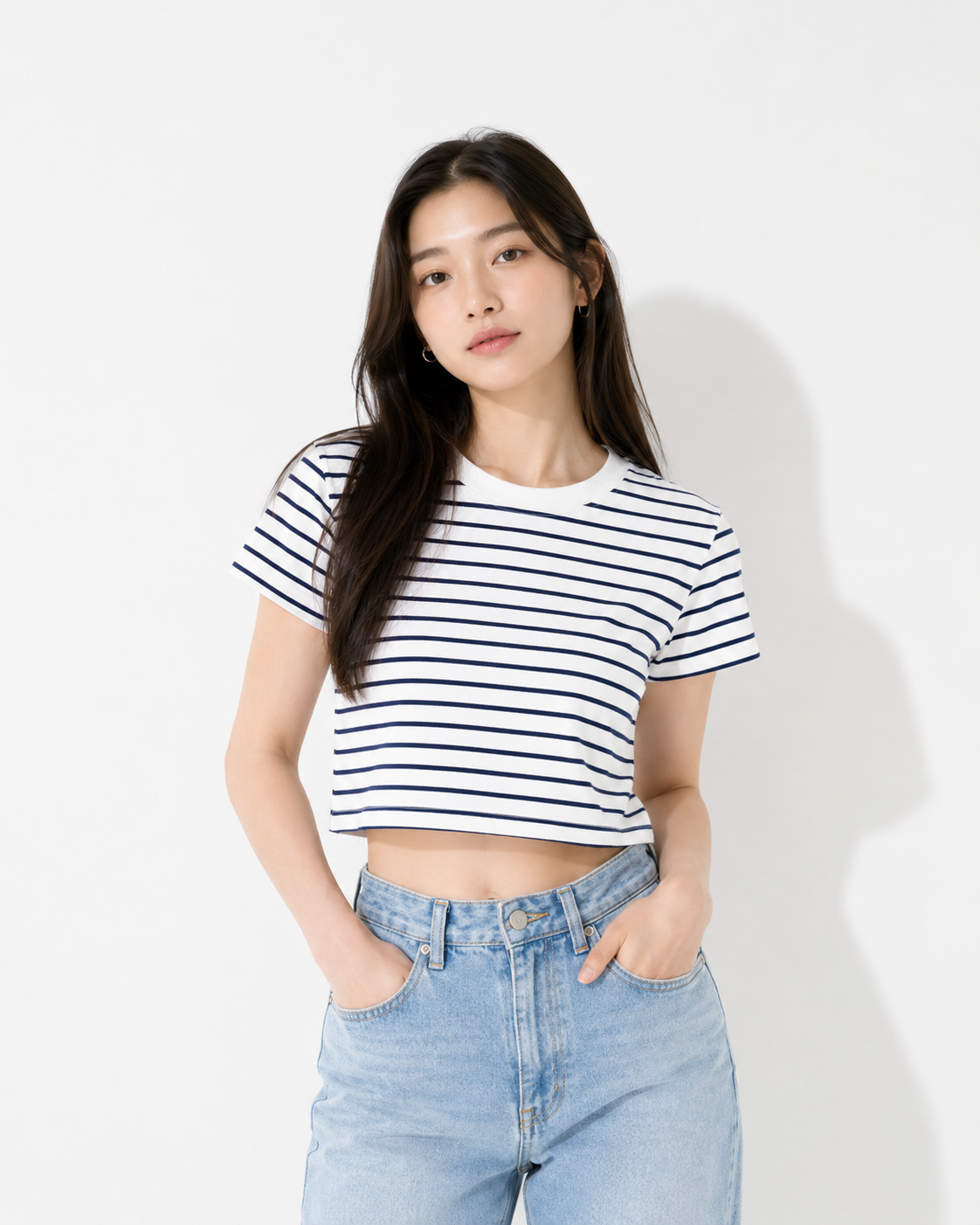 UNQ006 - Uniqlo T-Shirt Mini (Crop Top) Wanita White Stripe