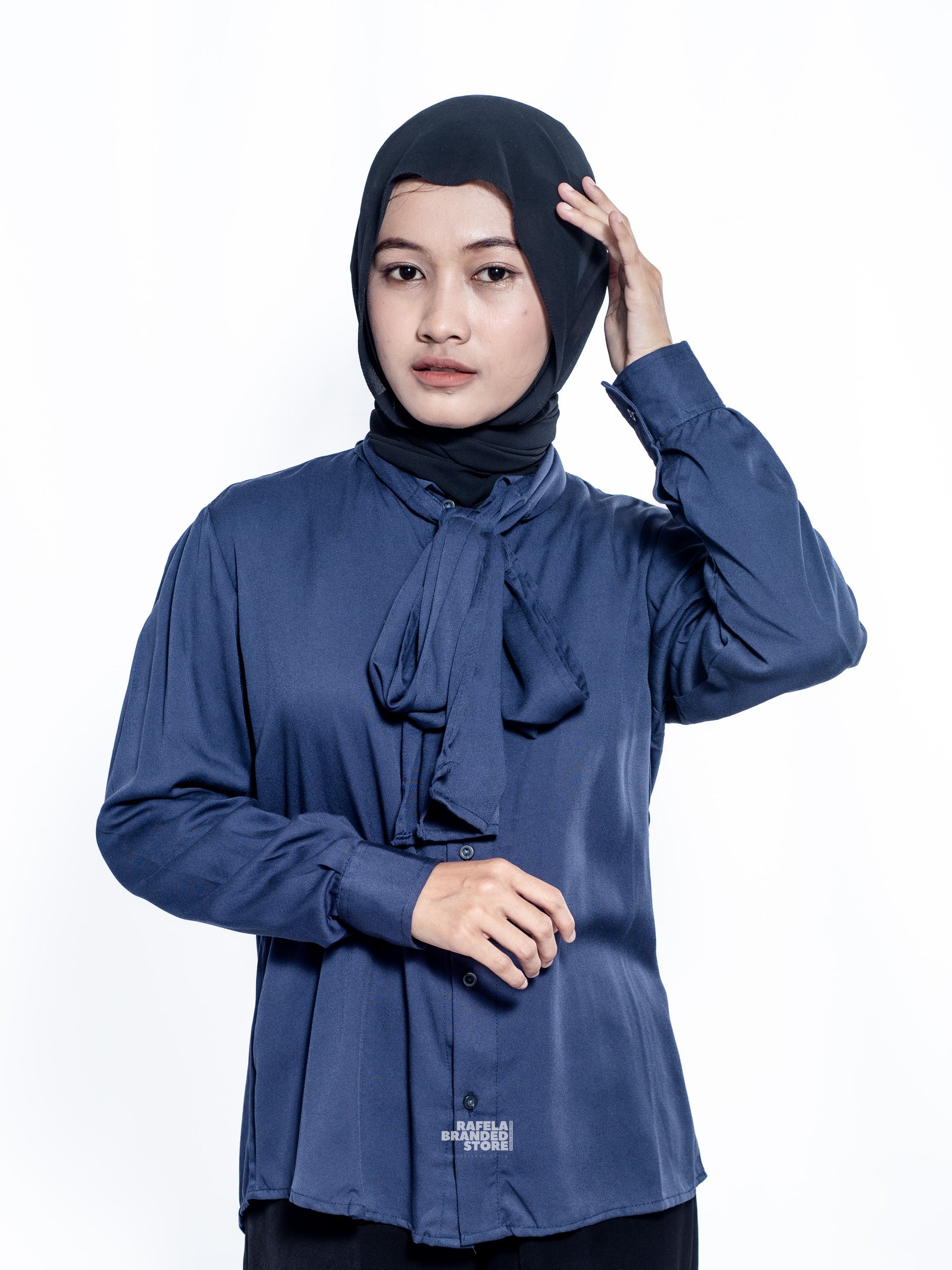 Uniqlo Women Bow Tie Rayon Long Sleeve Blouse
